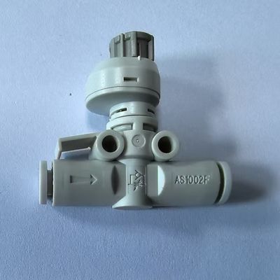 อุณหภูมิการทํางาน -10 C 80 C อุปกรณ์ติดตั้งท่อปนูเมติกที่มีขนาดท่อ G3/8 สีดํา